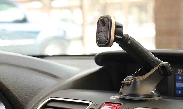 Aluminum Magnetic Car Mount - Image 3