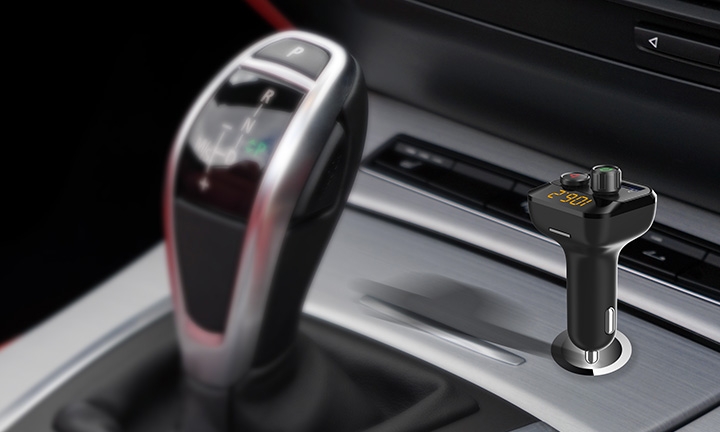 Wireless FM Transmitter Car Charger - Image 3